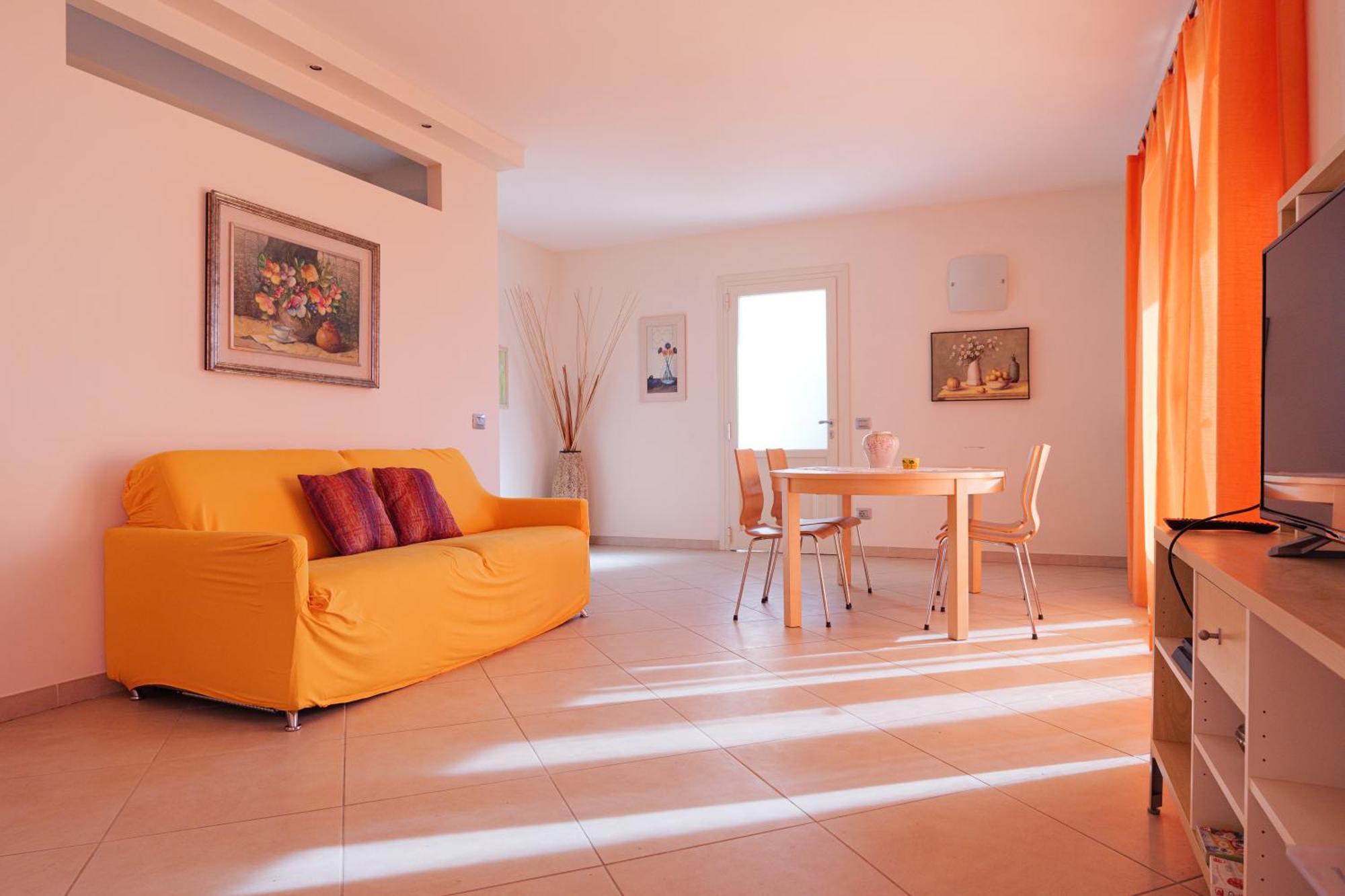 Casa Navla' Appartamenti "Ulivi"- "Fiori" -"Velieri"-"Luna"-"Nido"-"Taverna" Tignale Extérieur photo